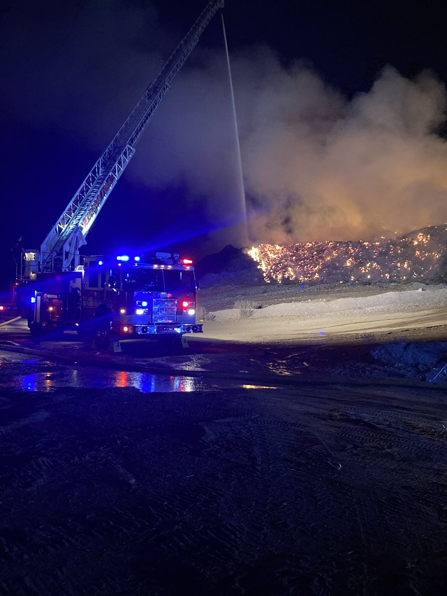 The Tucson Fire Department, Battalion 2, is on the scene of a fire at the Speedway Recycling and Landfill Facility in the 7300 block of East Speedway.Winds are pushing smoke west across the city as far east as Columbus Boulevard. The call came in at 8:16. Crews arrive at 8:24