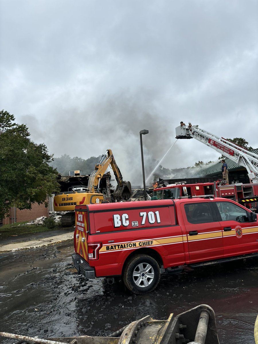 5p  former/old JoAnn Leleck ES at Broad Acres, Beacon Rd, @mcfrs on scene with  4 fire engines & 2 aerial ladder trucks, along with/ several pieces of heavy equipment, all making good progress with  fire fight & demolition, considerable amount of fire extinguishment has occurred