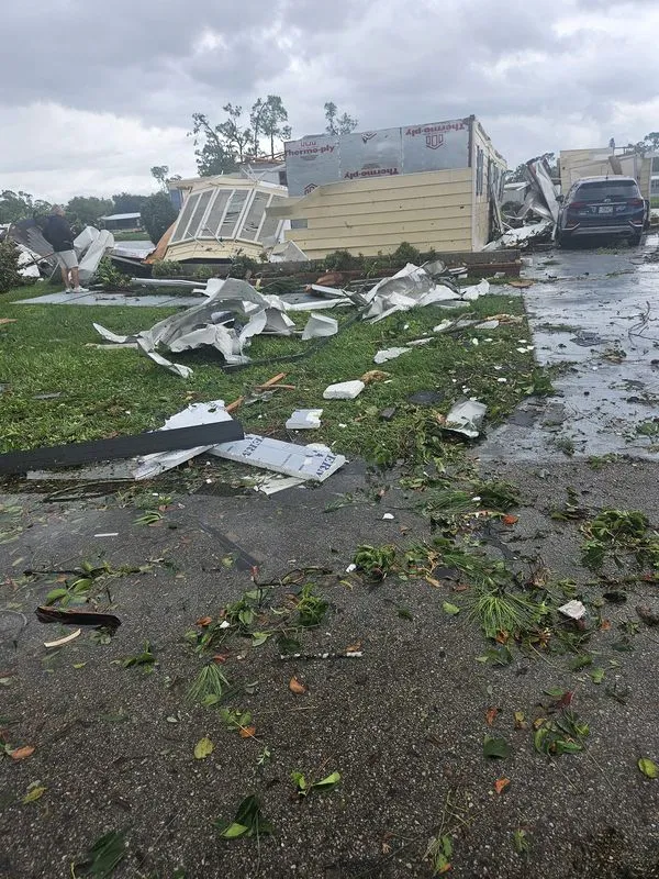 Major tornado outbreak, Likely numerous sigs, fort myers got hit by a sig tor