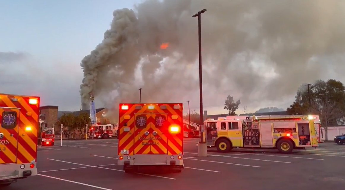 Large plumes of smoke were visible as crews worked to extinguish a fire at the Applebee’s in Garden City