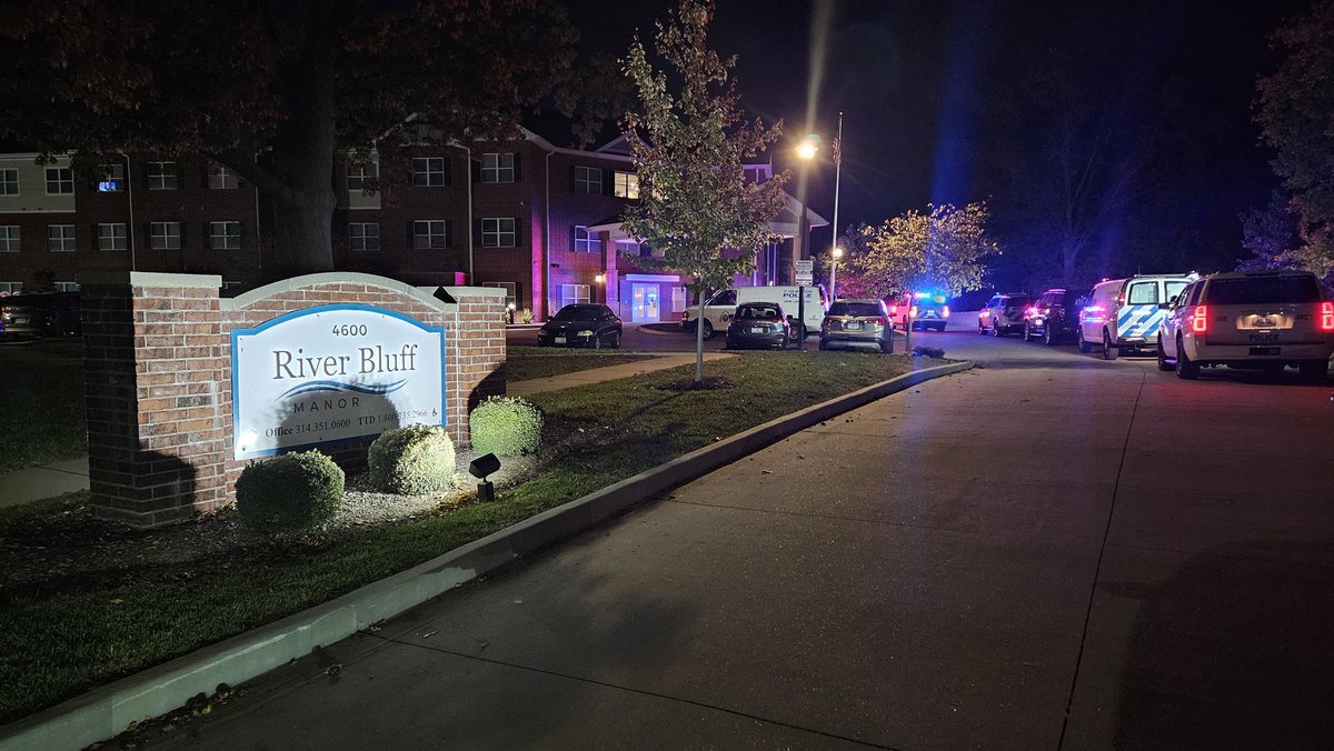 La police de Saint-Louis enquête après un appel pour une fusillade dans le bloc 4600 de S. Broadway