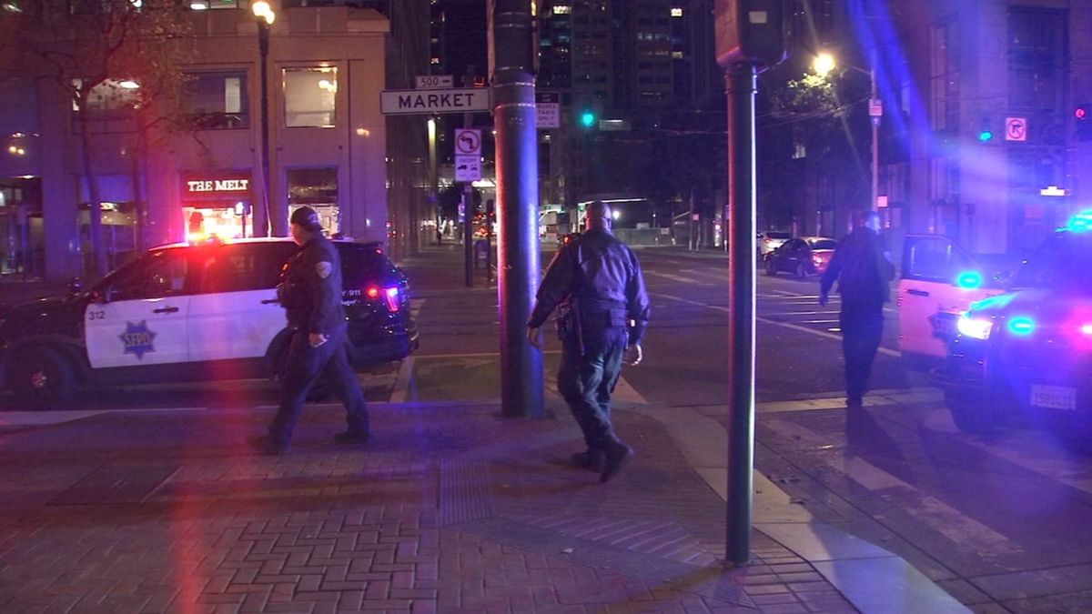 Security guard stabbed in downtown San Francisco Thanksgiving night, police say