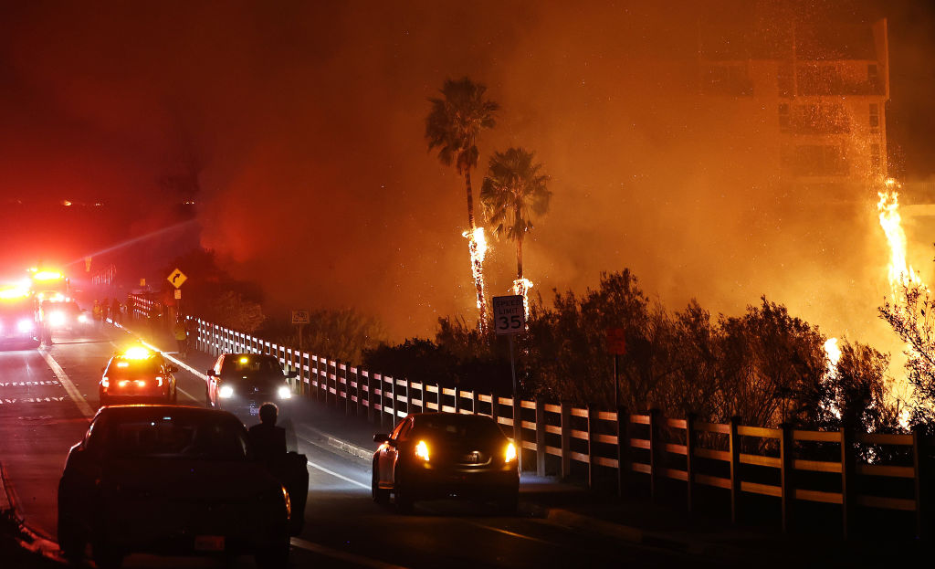 FranklinFire in Malibu:  Approximately 18,000 residents in the impacted area.8,100 structures are impacted: 2,043 under evacuation orders and 6,046 under warnings