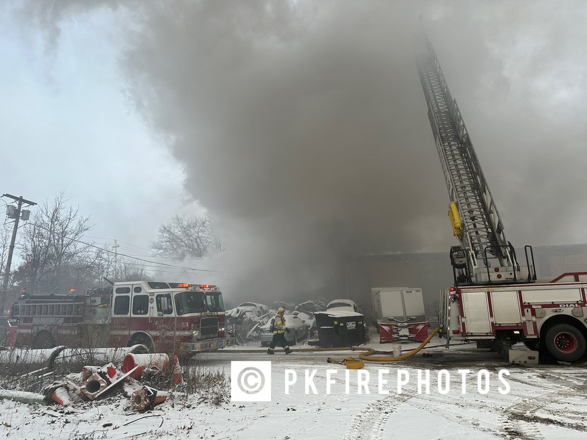 Lowell Companies in the rear one the building at the fire in Tewksbury