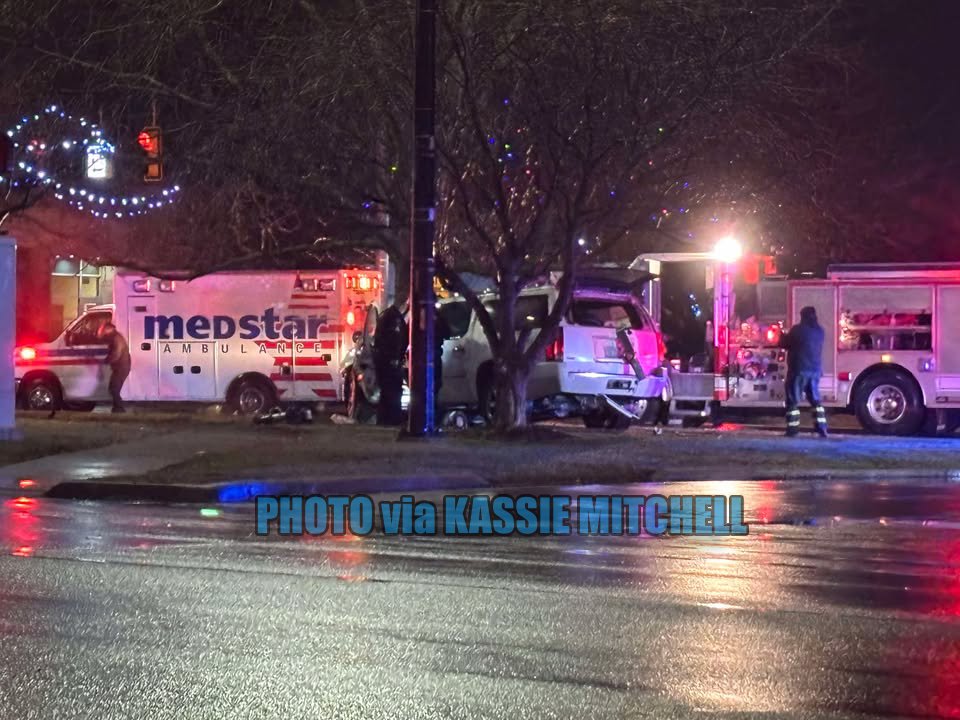 An earlier MVC in Eastpointe, just before midnight at Gratiot & Aurora near St Peters Church. Information provided states the driver had to be extracted and was unresponsive at the time of extraction. Patient was conveyed via Med Star