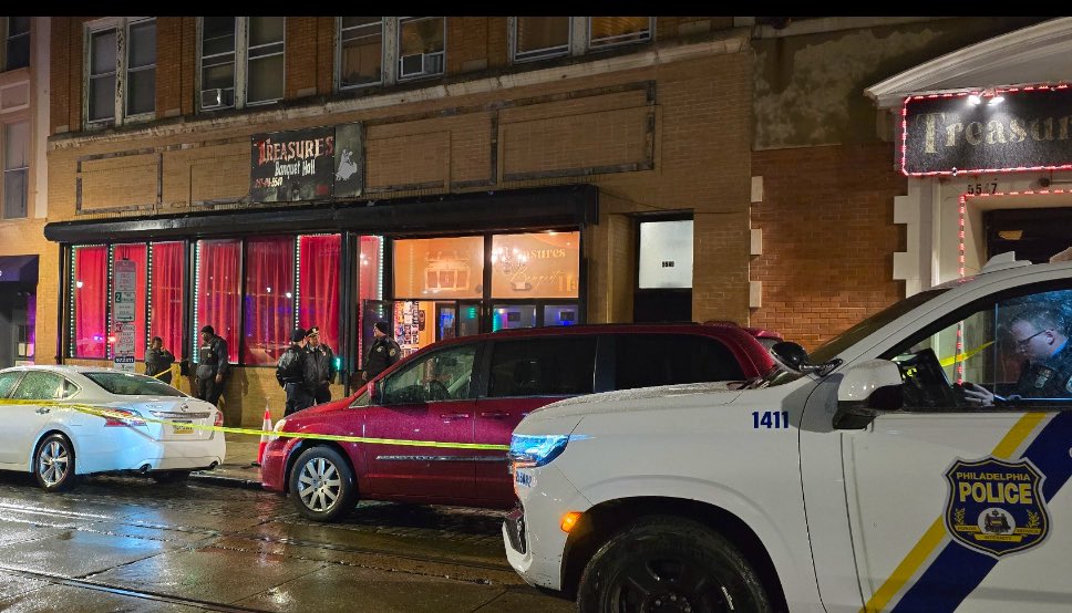 PhillyPolice at “multiple crime scenes” involving same 51 year old man who was shot & killed.   Started with self-inflicted stabbing in apartment & then a car crash on Schoolhouse Lane, followed by shooting scene around the corner at 5549 Germantown Avenue at banquet hall