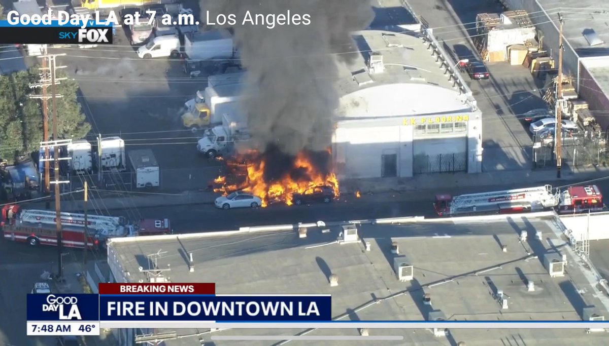 Commercial fire in downtown Los Angeles. What appears to possibly be a boat, a food truck and two parked cars on fire. 14th and Paloma