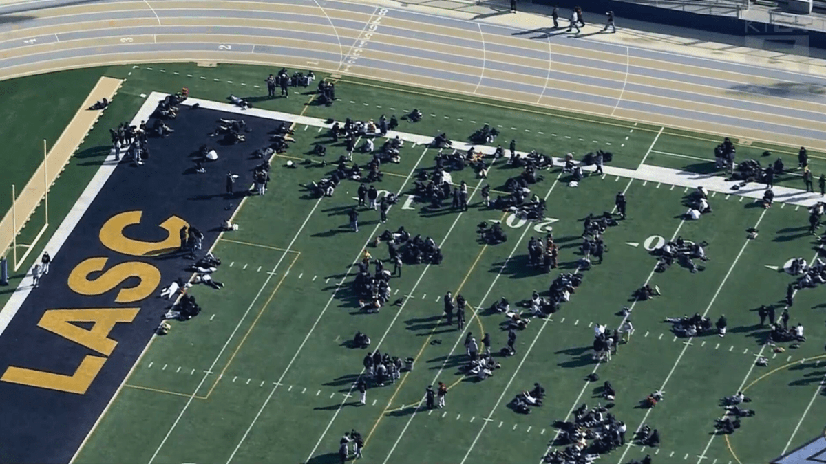 Bomb threat prompts lockdown at Los Angeles charter school