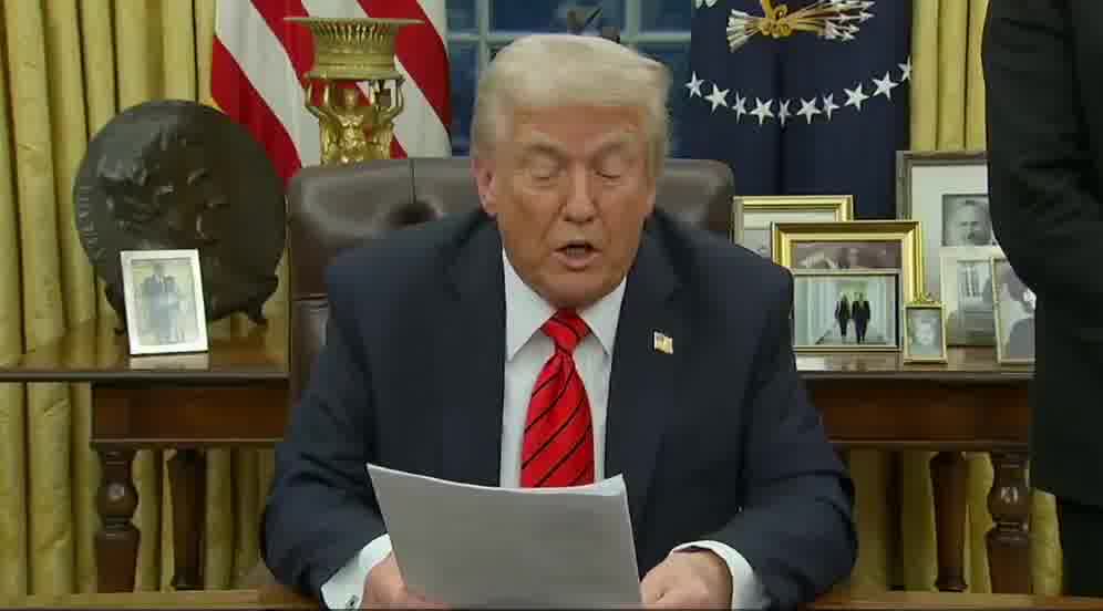 Trump signs executive order with NO EXEMPTIONS on tariffs for aluminium and steel