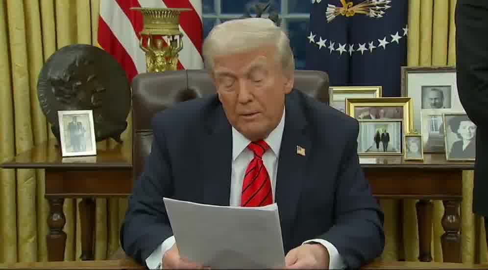 Trump signs executive order with NO EXEMPTIONS on tariffs for aluminium and steel