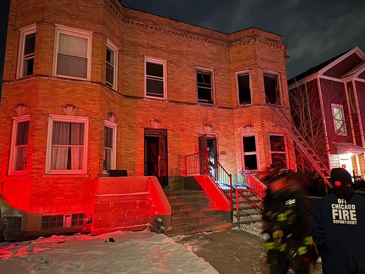 Still and box 6649 Woodlawn. Apartment building under rehab fire in rear no injuries units on fire side not occupied.  Occupied side all tenants have places to go