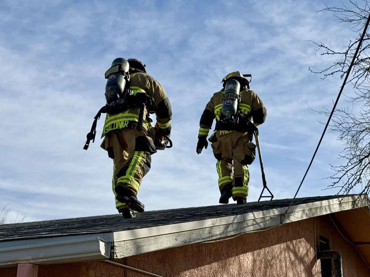 Tucson Fire was dispatched to a fire in the 700 block of west 40th Street at 8:45 this morning.Engine 10 arrived on scene five minutes later and reported smoke and flames coming from a boarding home. Crews made a quick attack and were able to get good knockdown