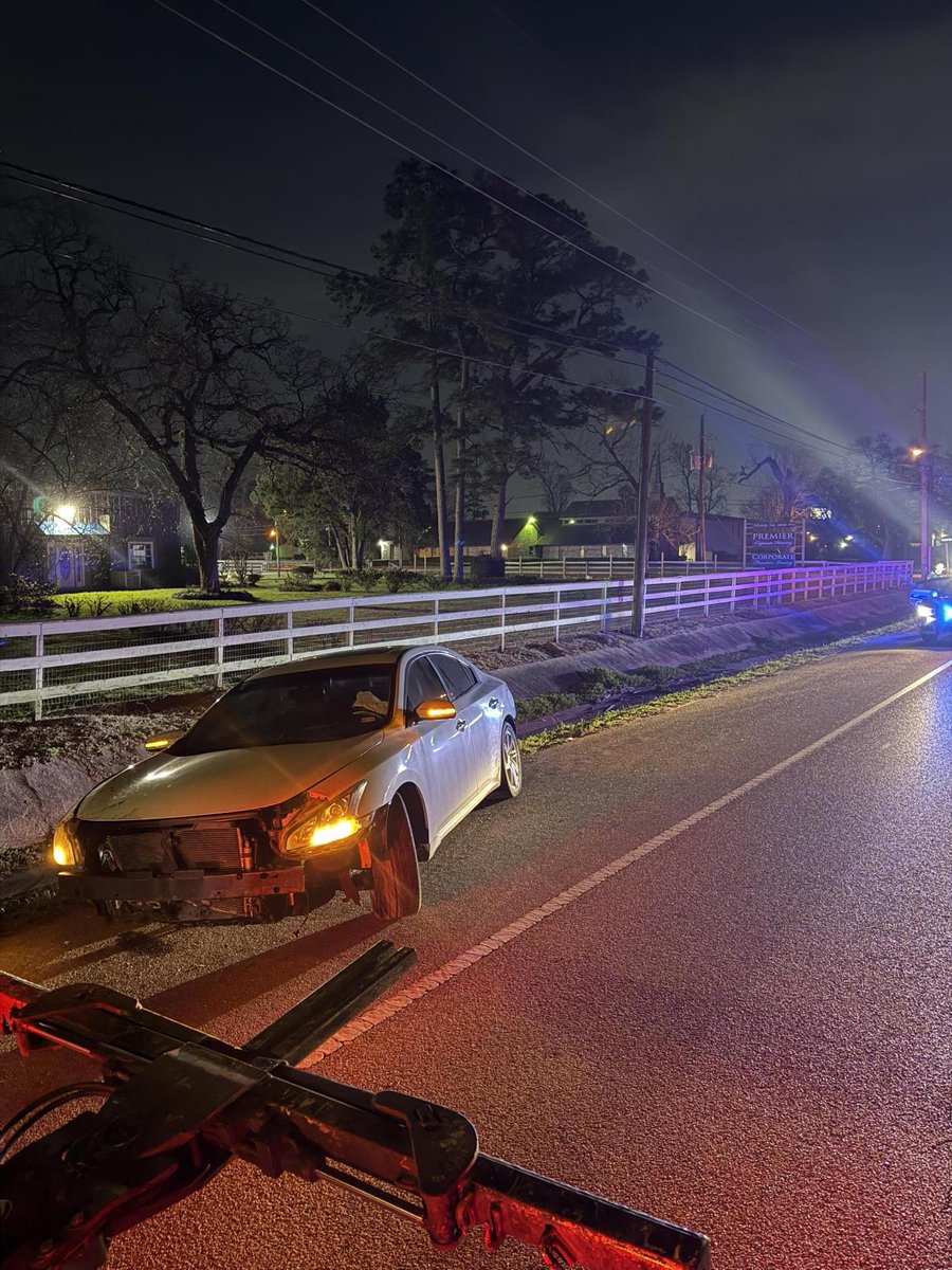 Constable Deputies have a suspect in custody for suspicion of DWI at 20400 CYPRESSWOOD DR.