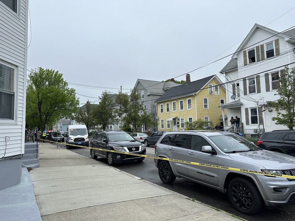 Arch Street in Pawtucket has been shut down for a police investigation near Pond Street.Police have been going in and out of a yellow house within the crime scene