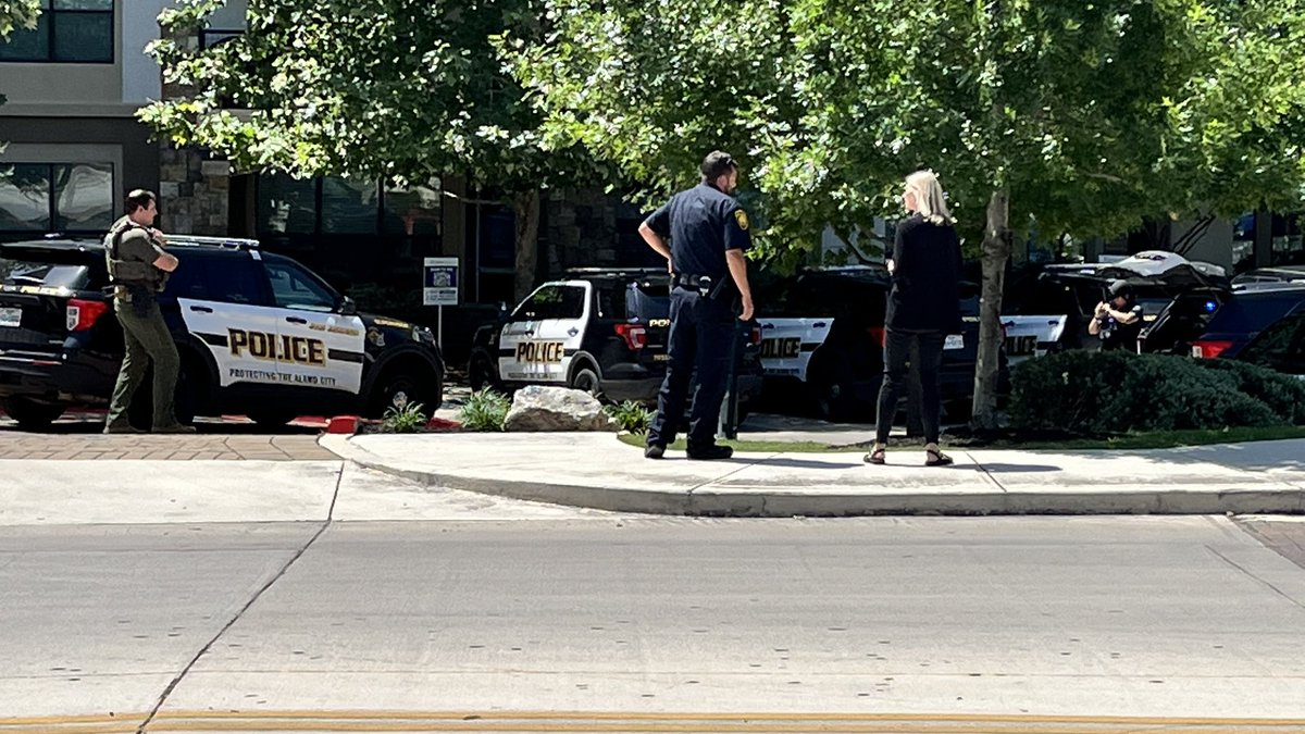 Barricaded suspect inside a hotel. Swat underway