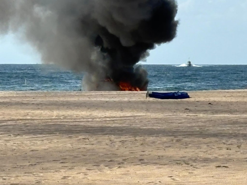 Man hospitalized after boat explosion in Fort Lauderdale; second boat explosion this week