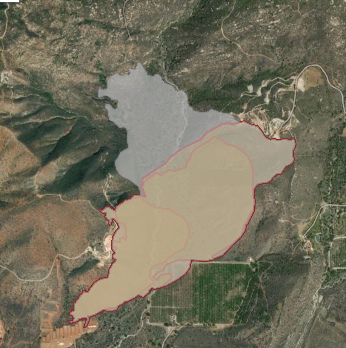 Air Attack 51 has Mapped the HendersonFire at 255 acres, Air Tankers are off the Fire for now, two helicopters are overhead