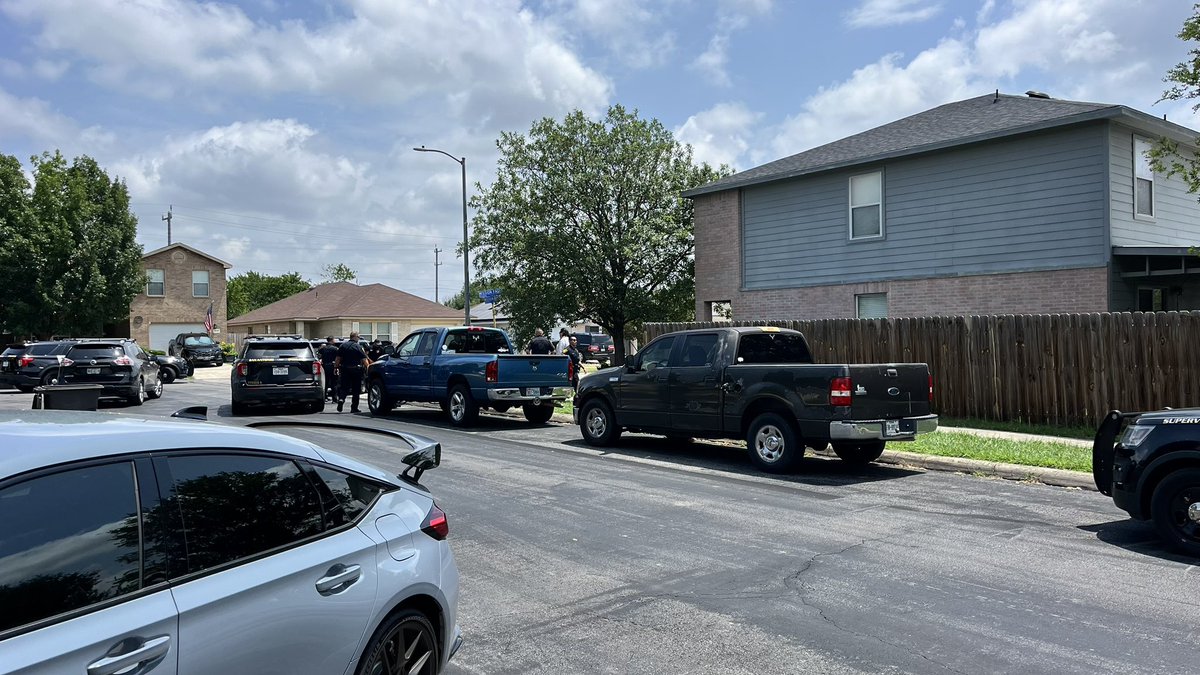 San Antonio Police detained a man holding a long gun without incident. Police tell the man fired several rounds hitting the side of a home and shattered a vehicle windshield. The man was in his underwear and is being evaluated. No one got hurt
