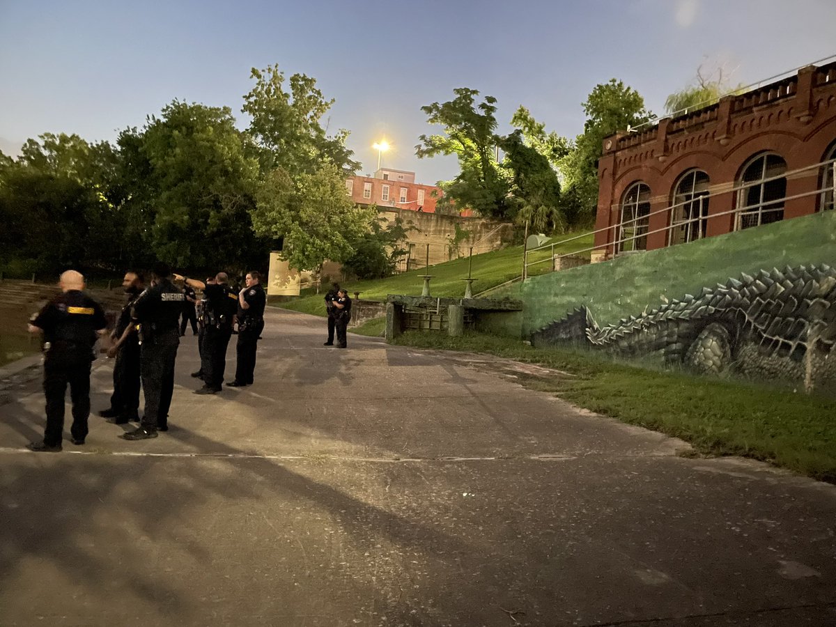 Downtown officers and HFD are at 800 N. San Jacinto. Body was located in White Oak Bayou. Assist by HCSO and UHD Police. Cause of death and identity pending autopsy