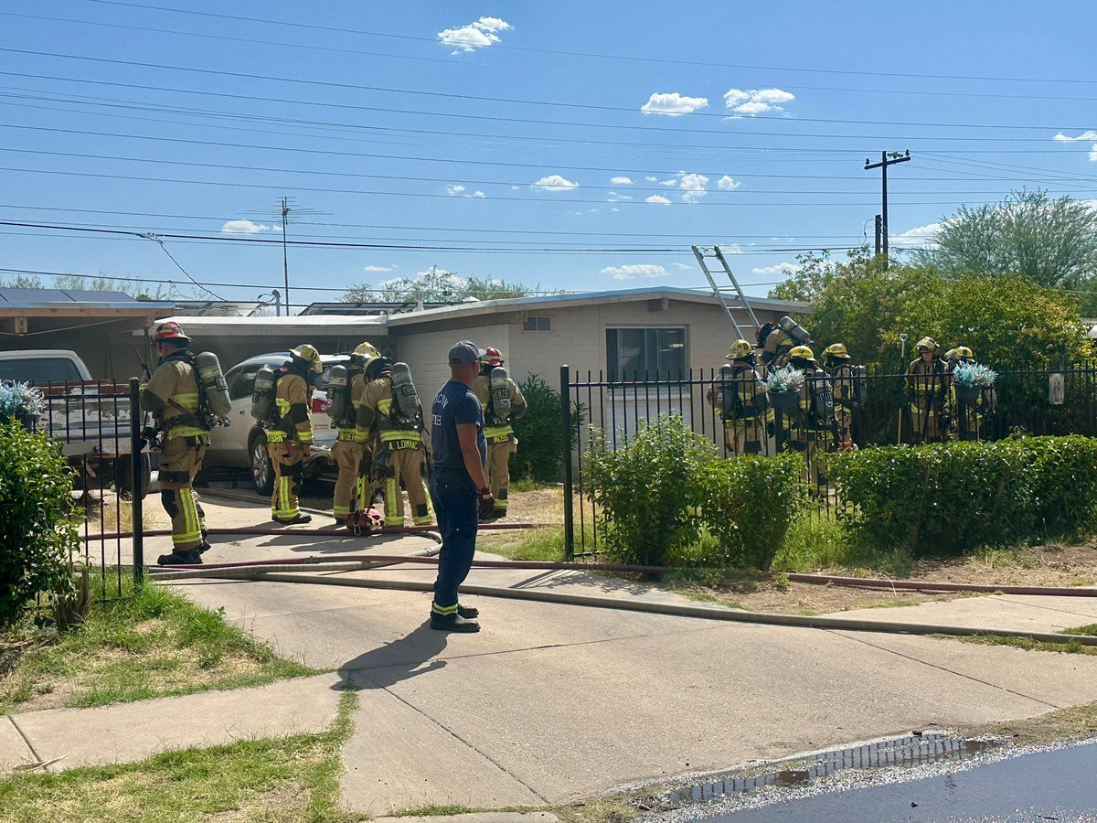 Tucson Fire was dispatched to a structure fire at 3:09 this afternoon near South 12th Avenue and South Canada Drive. Engine 14 arrived four minutes later and reported smoke coming from a single-story house.