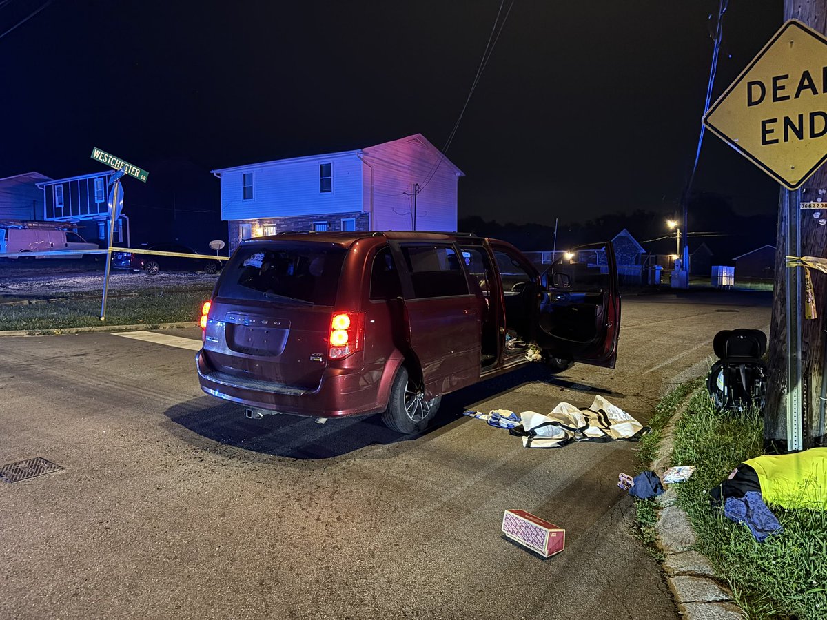 A mother & her 5 children, who were visiting family from Iowa, were shot while riding in their Dodge minivan on Westchester Dr   by the mother’s 26-year-old boyfriend. The suspect is in custody. Detectives are on scene as this investigation continues