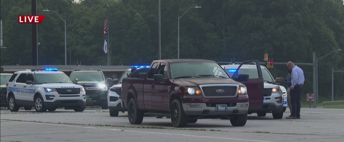 Man hurt, suspect wanted in alleged road rage shooting on I-85 near Meck-Gaston County line: