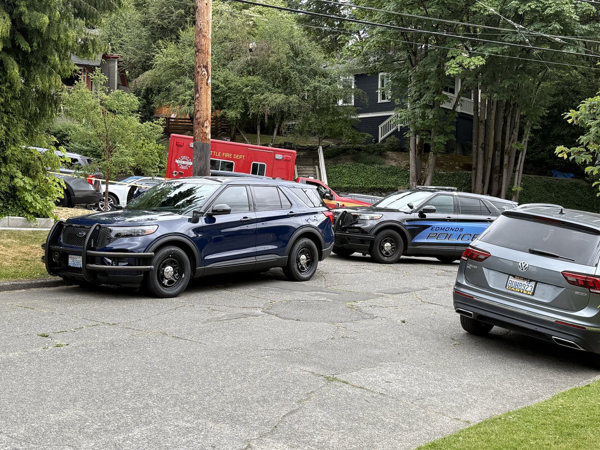 Suspect is deceased - not known if he killed himself or if he died from the shots police fired at him. Chief Barnes says the man has a prior conviction for a double homicide in Seattle in the late 90’s. Female shooting victim is at the hospital