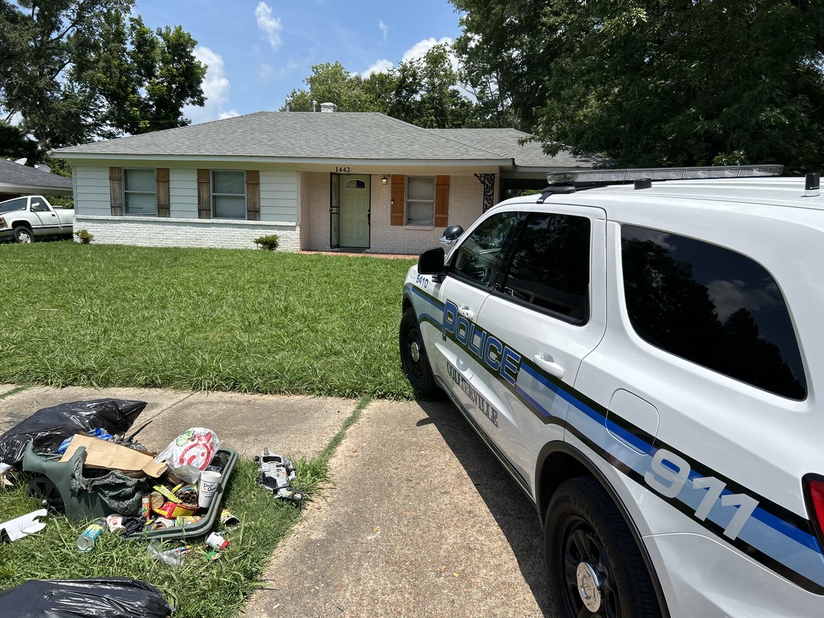 MPD assisted Collierville PD in arresting several suspects involved in auto thefts, weapons, and drug offenses in the Austin Peay area. All arrests were made safely and without incident. This joint effort reflects our strong partnership and shared commitment to a stronger, safer region!