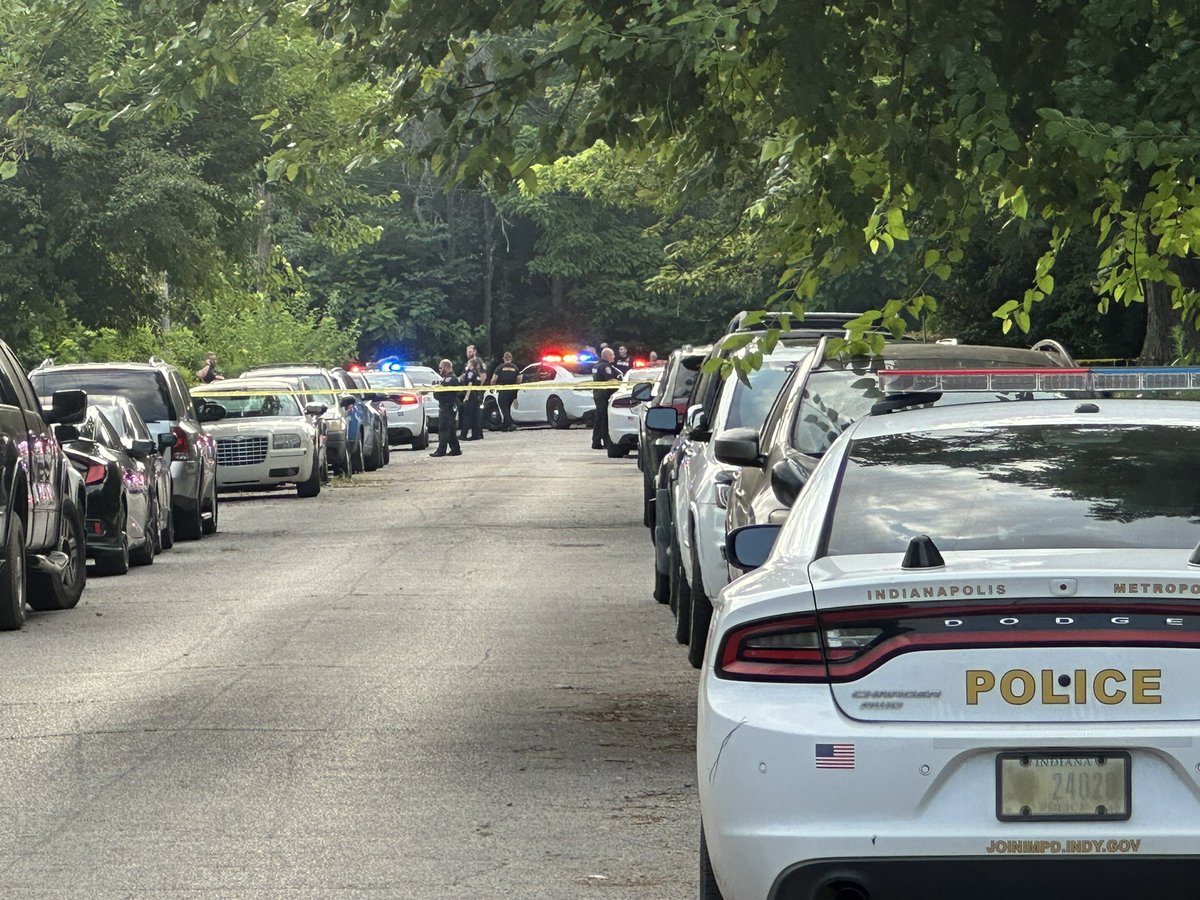 Both the woman and the suspect died at the hospital. IMPD believes this stemmed from a domestic disturbance.   Woman in critical condition after a shooting on the NE side Suspect fled the scene and led IMPD on a short pursuit over to the near NW side Suspect shot at officers and an officer shot back Suspect in critical condition