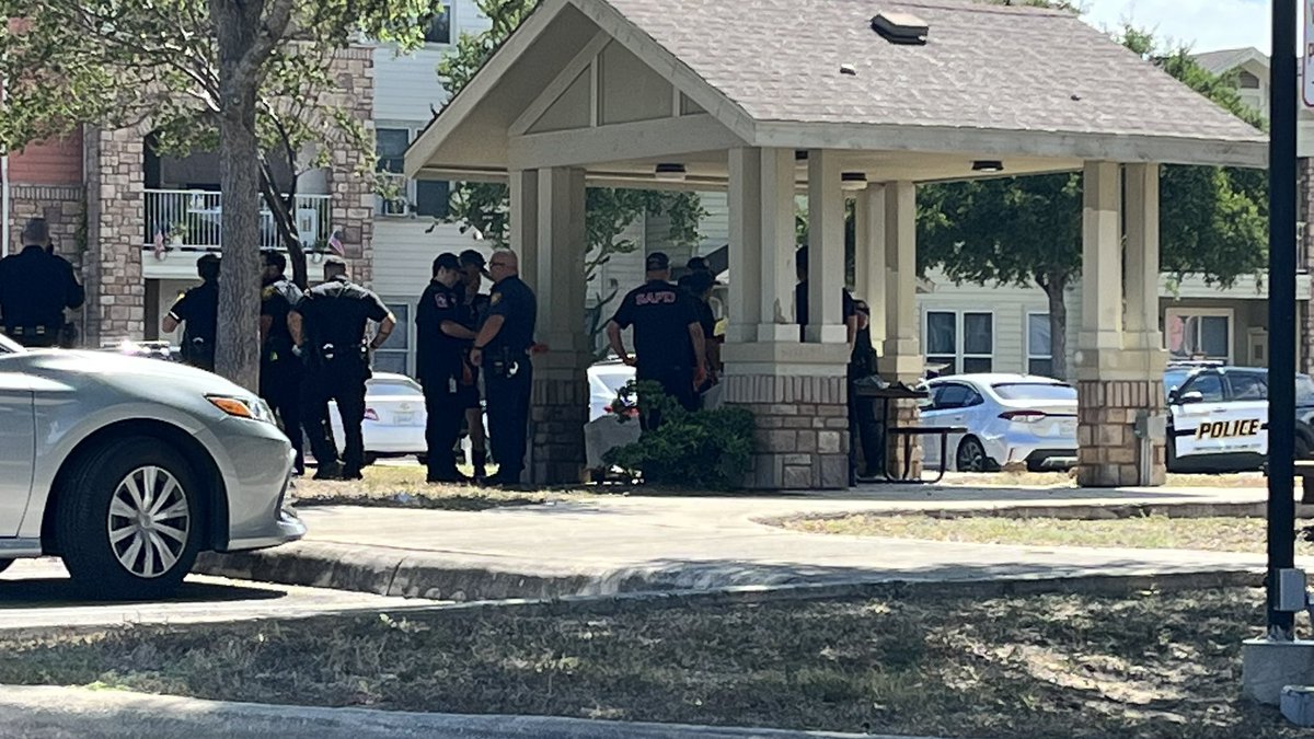 Olice tell man in his 20s told police that he had been shot. Said he had been shot at a skate park and then changed his story. Police didn&rsquo;t find a crime scene. The man was transported by EMS. He was shot in the wrist