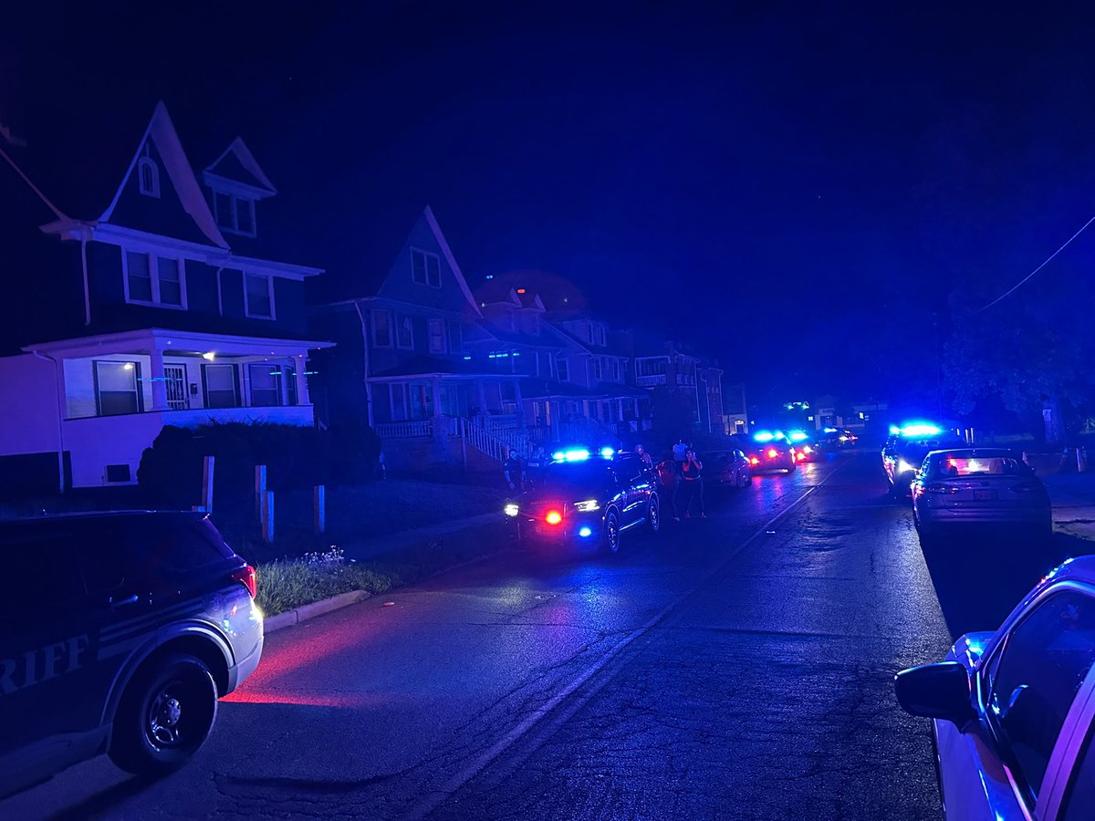 secondary scene just around the corner from the original crime scene. Most officers on the perimeter took off down here. Very tense situation. Radio traffic seems to indicate another officer has been shot but once again this is unconfirmed radio traffic.