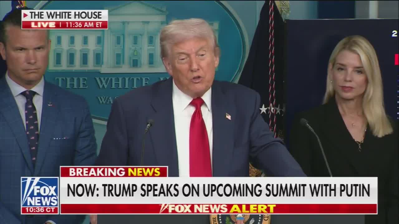 Trump: Ich bin mit Selenskyj einverstanden, aber ich bin mit seinem Verhalten überhaupt nicht einverstanden. Das ist ein Krieg, den es nicht hätte geben dürfen.