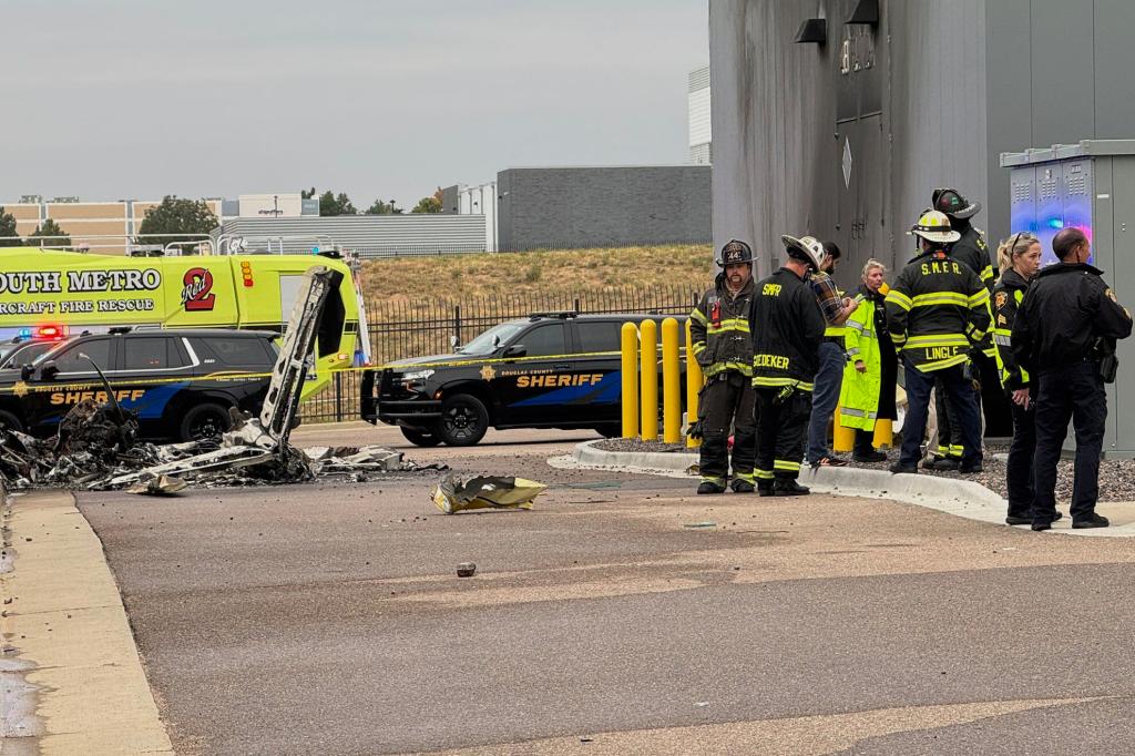 2 dead after small plane crashes, bursts into flames just after takeoff near Denver