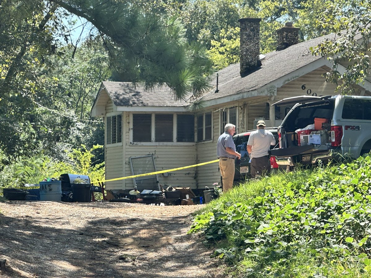Investigators remain on scene in the Coats Bend community after a man and woman were found dead Sunday.The Etowah County Sheriff’s Office tells foul play is suspected in these deaths