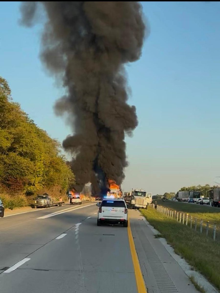 2 men killed in fiery 6-vehicle crash in Kentucky were from the Tri-State