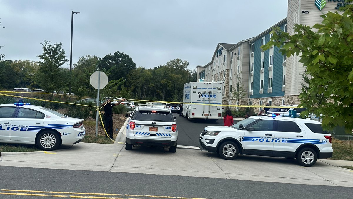 Woman dead after argument, shooting at southwest Charlotte hotel