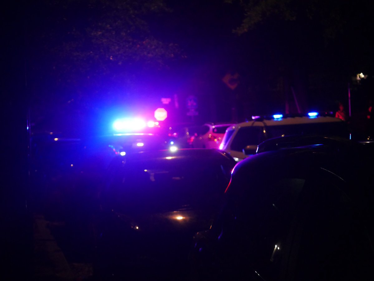 MPD units are Investigating an Attempted Armed Carjacking in the 1000 block of Emerson Street, NW. Lookout is for (4) juvenile black males wearing black hoodies on Lime Bikes. One armed with a handgun