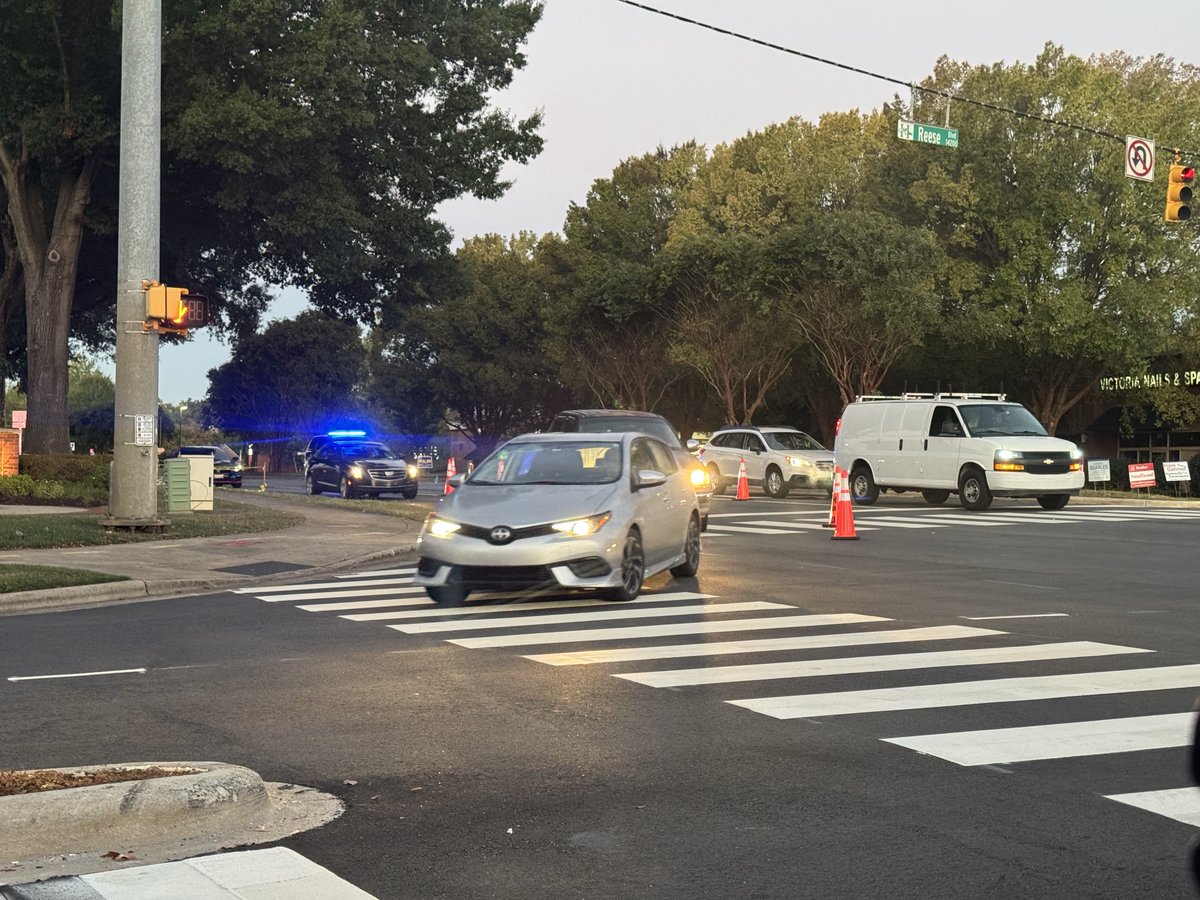 Road in Huntersville closed after fatal crash: Fire Dept