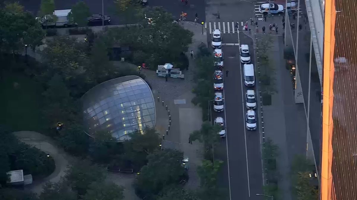 7 train service resumes following bomb threat at Hudson Yards; all-clear given by NYPD