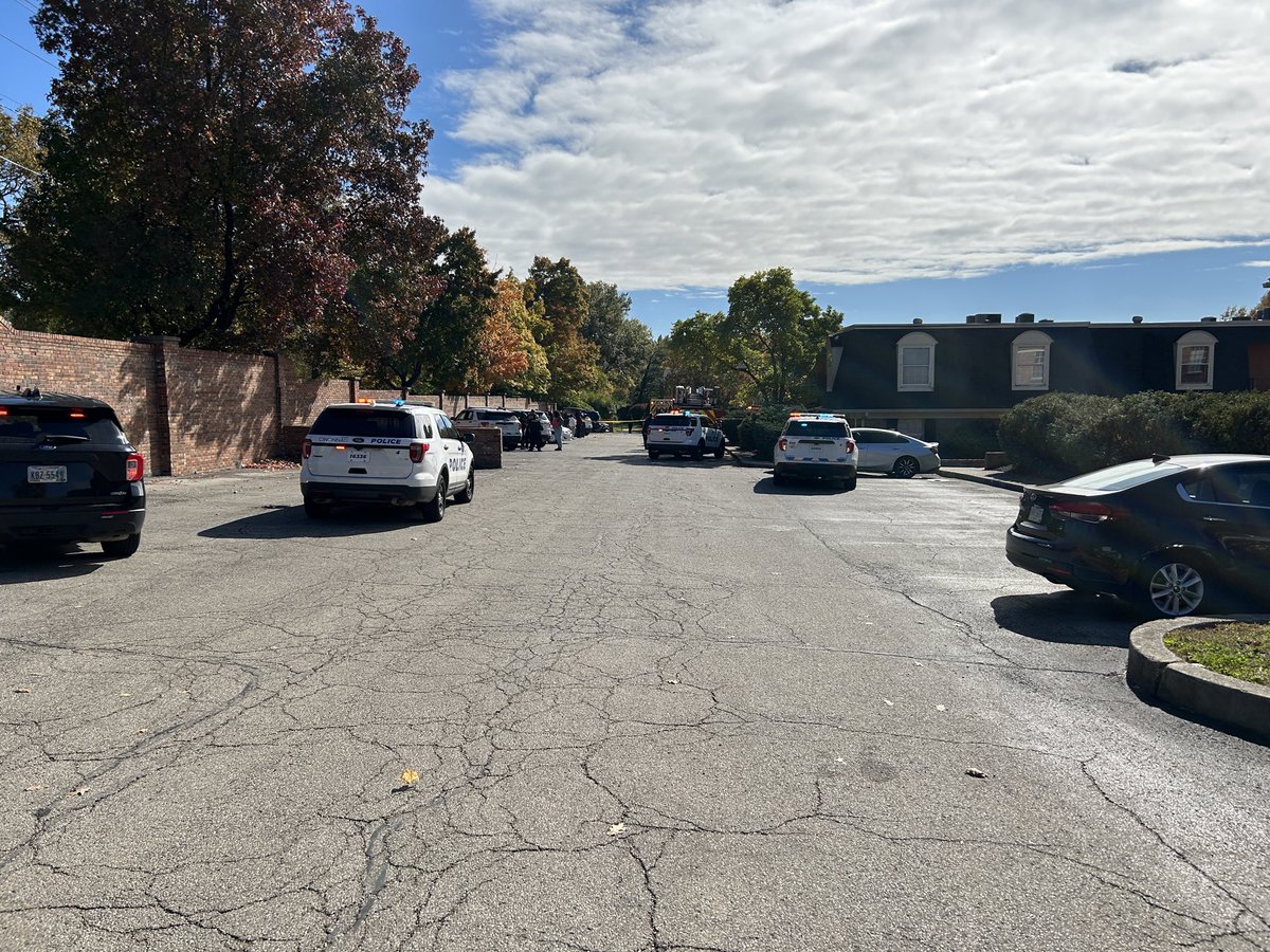 Two people found with gunshot wounds at an apt on Leeds Lane in Hartwell. CPD is investigating