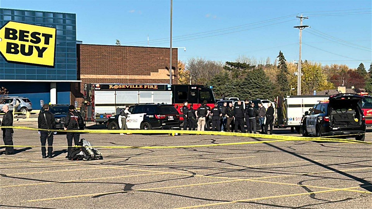 Officers first on scene said they found two people with multiple gunshot wounds, both appearing DOA. A female driver had a gunshot to the head and a male passenger also had a gunshot to the head, with a firearm found in his right hand, per radio dispatches