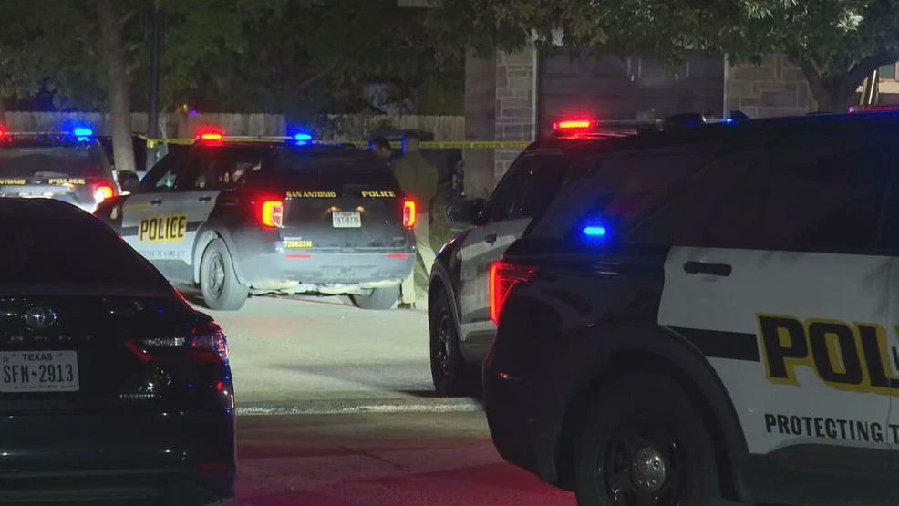 Two dead in apparent murder-suicide in Stone Oak after witness sees gunman shoot himself