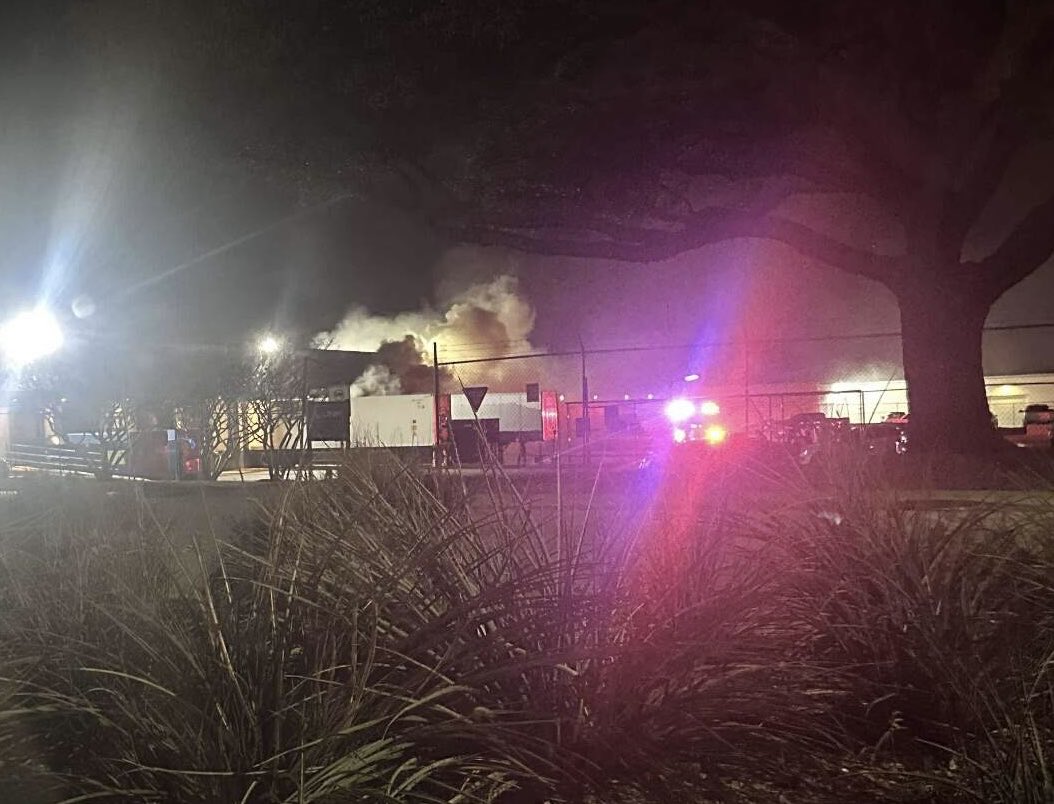 Fire (Arlington) Arlington FD is working a vehicle on fire next to a large warehouse in the 1000 block of Ave H East. Box truck on fire, no reported extension into the warehouse