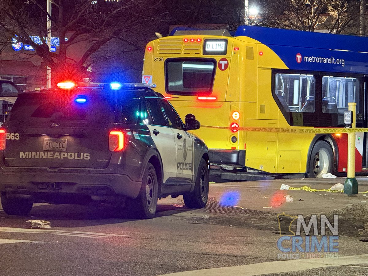MINNEAPOLIS: Franklin Ave. E. & Chicago Ave. - Police are on scene of a stabbing at a bus shelter after a man in his 50s called to report he had been stabbed. Paramedics found him with two stab wounds, one to the abdomen and one to the leg. He was conscious and breathing while
