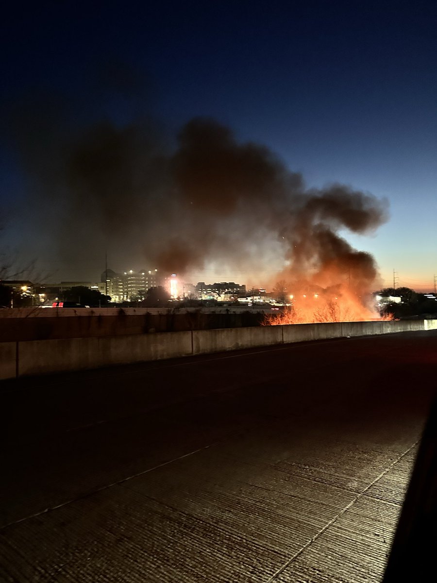 Fort Worth Engine 8 is on scene of a grass fire in the area of Summit Ave and I30. Fire is putting out some decent smoke.