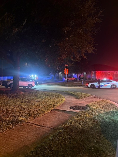 Heavy police presence near Eagles Ledge Ct/ Oriole Trl for a medical emergency.