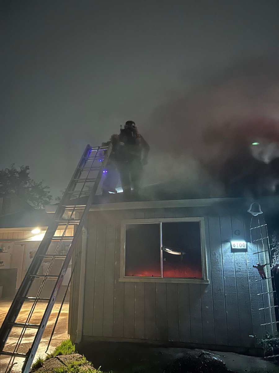 In Modesto, a fire broke out in an Apartment. It happened last night around 9pm off Roselawn Ave in West Modesto. The department says, crews were able to contain the flames to only one unit, saving three other units. The cause of the fire is being investigated