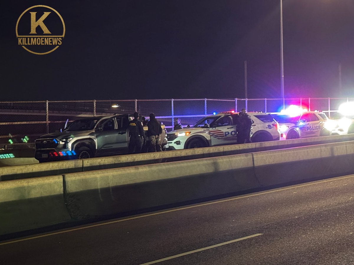 KILLMOENEWSWIRE   TRAFFIC STOP LEADS TO GUN RECOVERY — NORTHEAST D.C.3500 Block of Benning Road N.E.Metropolitan Police conducted a traffic stop in the 3500 block of Benning Road N.E. that resulted in the recovery of a firearm from a vehicle, according to an official