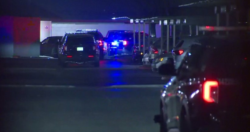 Sacramento police are looking for a suspect after a man was stabbed. This happend around 8pm at an apartment complex off Mack rd near Franklin blvd. We have now leard the victim remains hospitalized in stable condition