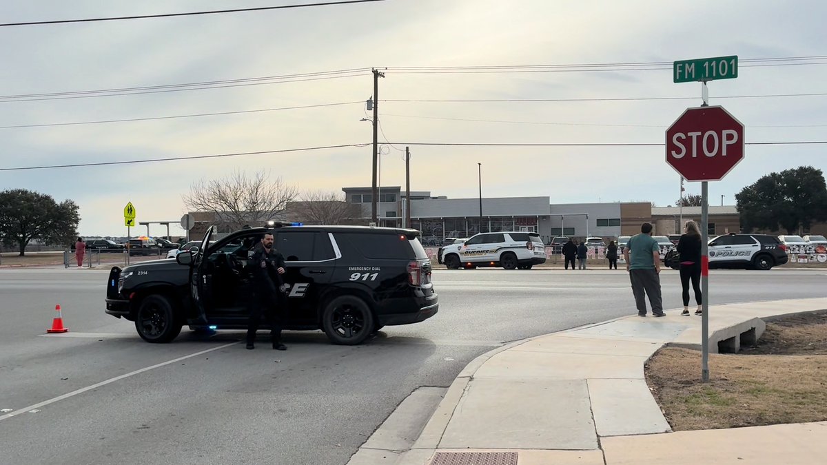 Canyon Middle School is on lockdown. reports that a student has been detained in a classroom. Students and staff are inside their classrooms with doors locked following Lockdown procedures. No injuries have been reported